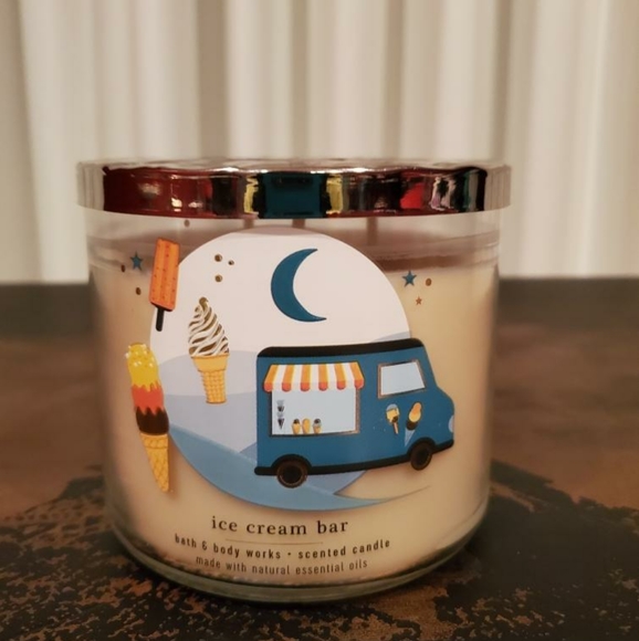 Ice cream bar bath & bodyworks 3-wick candle